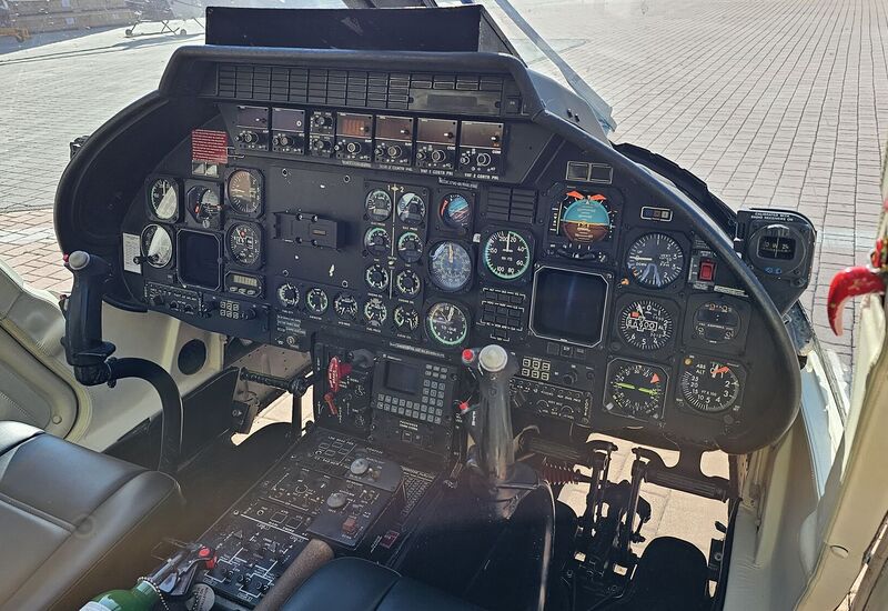 a109c cockpit